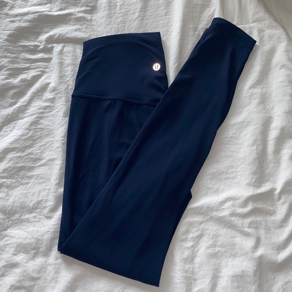 NAVY LULULEMON ALIGN LEGGINGS